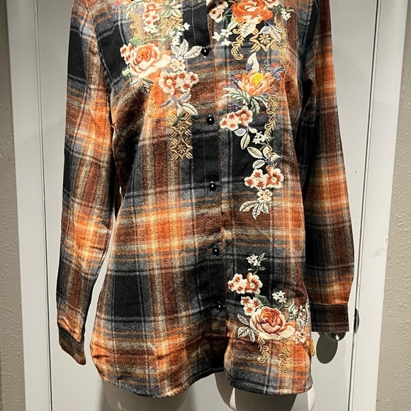 plaid embroidered blouse top by paparazzi - Picture 2 of 12